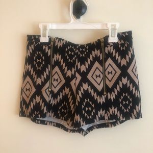 Mid rise shorts